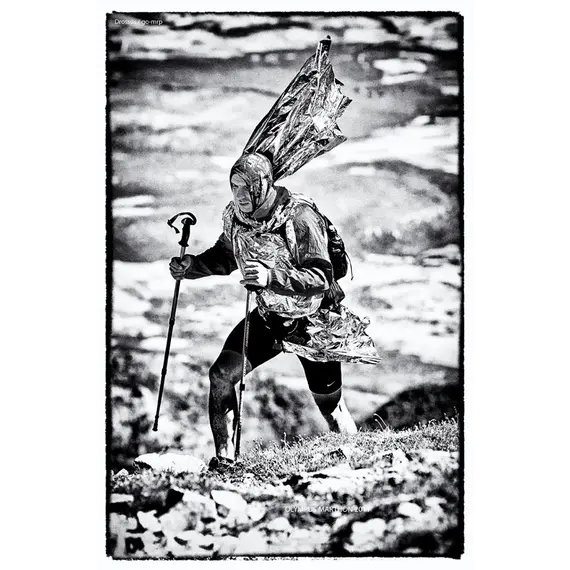 TRAVEL SAFE Θερμική Κουβέρτα Διπλής Όψης (Χρυσή-Ασημένια)